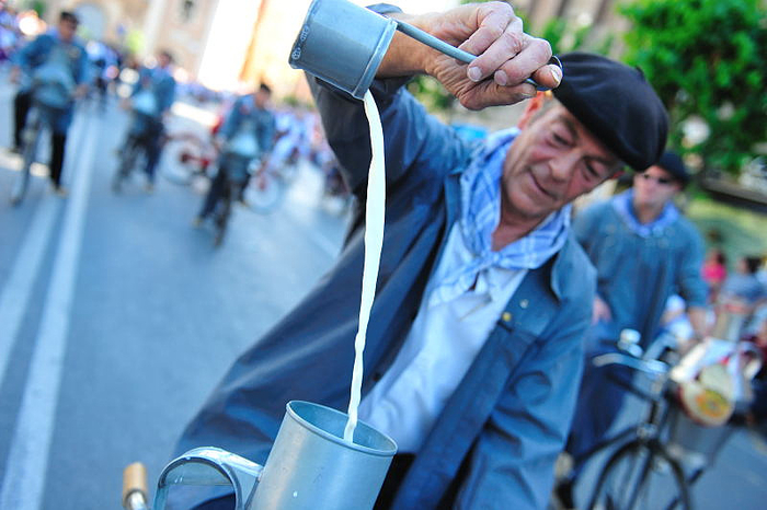 Thousands pack Murcia for the Bando de la Huerta