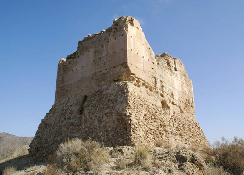The ruined castle of Tébar in Aguilas