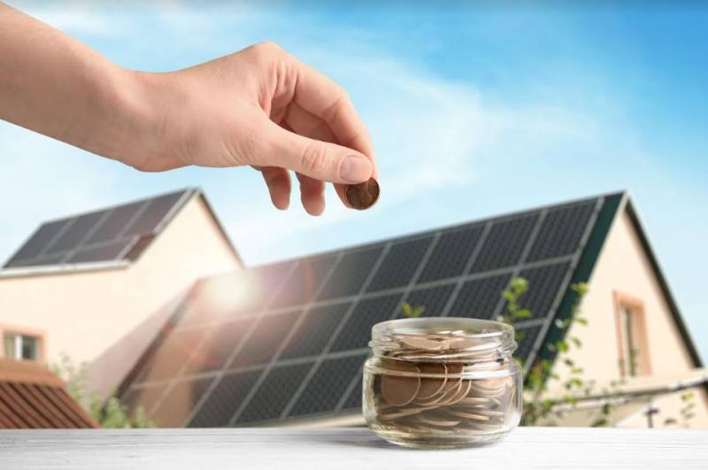 Save money with solar energy: Smart solutions for your home and beyond