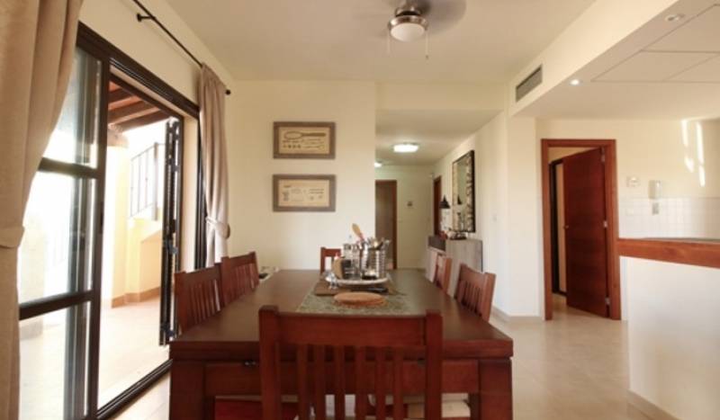 Home Space Sales presents beautiful detached villa with heated pool on Hacienda del Álamo