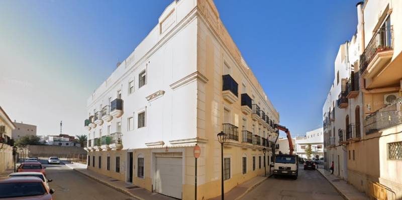 Flat up goes for sale at auction in Almería town for just 1 euro