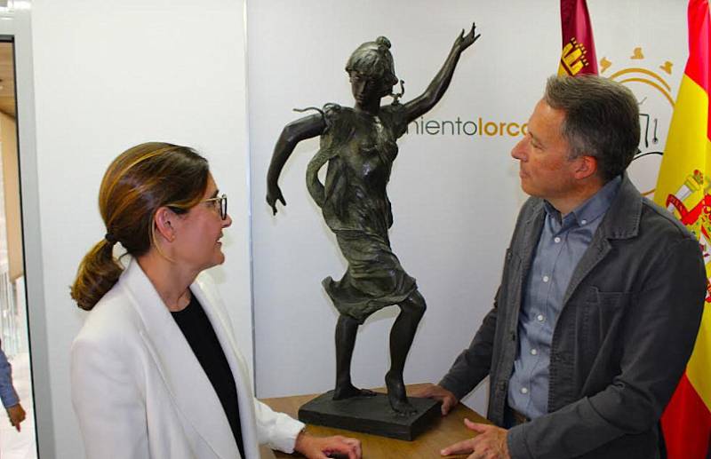 A new sculpture for the entrance foyer of the historic Teatro Guerra in Lorca