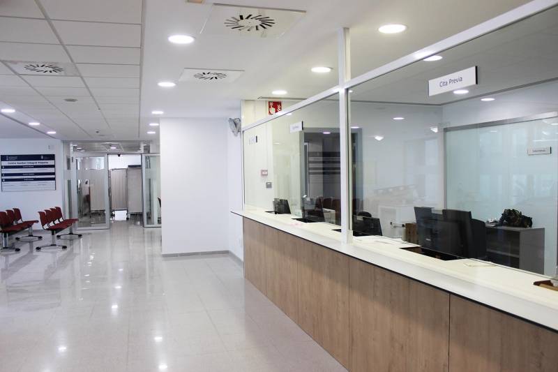 How will Saturday closure of health centres affect patients in the Valencia region?