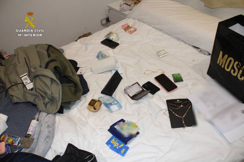 High-end shoplifting gang arrested in San Javier raid with £3,000 and €7,000 in cash