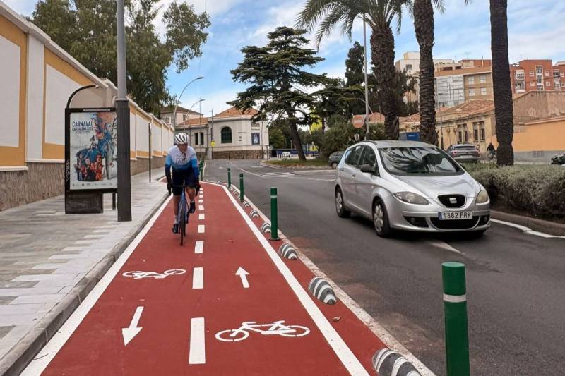 Cartagena connects the city centre to Algameca with a new bike lane