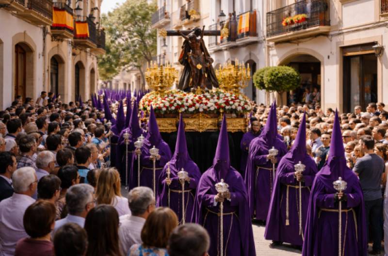 When are the public holidays in Spain during Easter 2026?