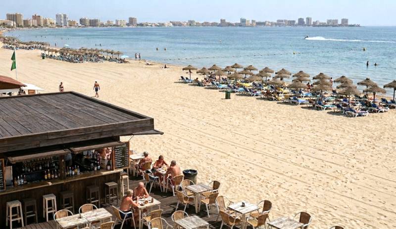 La Manga businesses demand urgent shake-up of beach rules and tighter jet ski controls